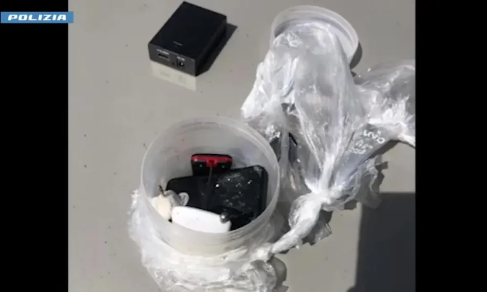 caivano blitz antidroga 12 misure cautelari tra carcere e domiciliari da Puntomagazine.it caivano blitz antidroga 12 misure cautelari tra carcere e domiciliari