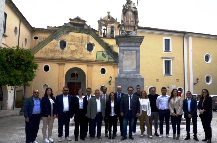 sant8217agata de8217 goti valentino programmazione e servizi per una citt224 moderna e sostenibile da Puntomagazine.it sant8217agata de8217 goti valentino programmazione e servizi per una citt224 moderna e sostenibile