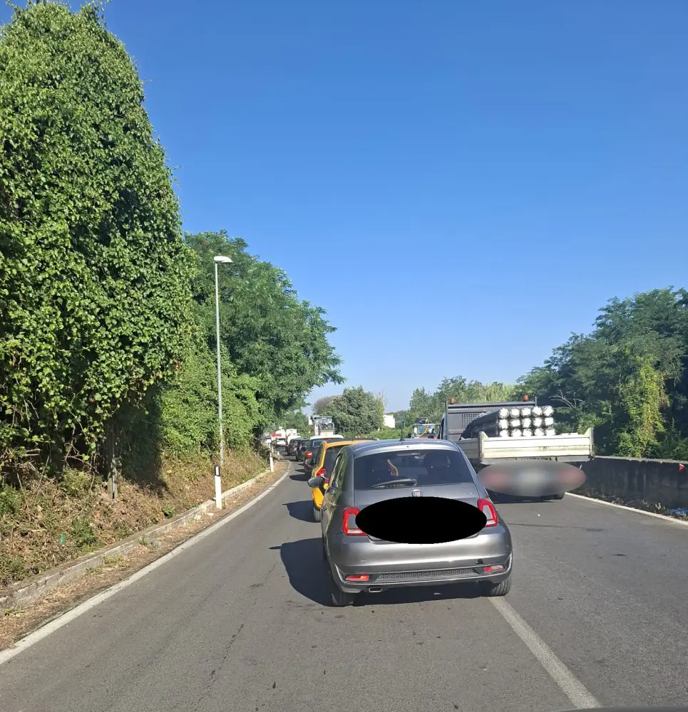 Giugliano - Lavori via Ripuaria - disagi