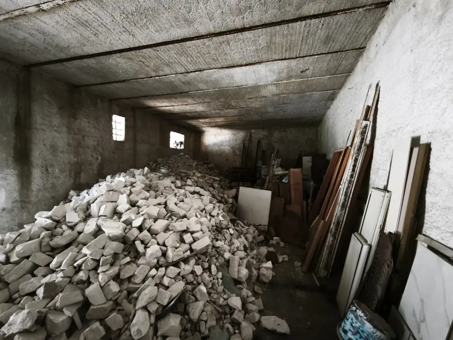 area abusiva rifiuti napoli