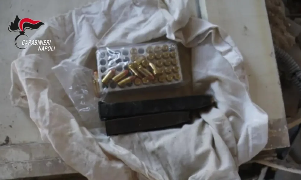 bunker e armi a torre annunziata blitz dei carabinieri nel rione da Puntomagazine.it bunker e armi a torre annunziata blitz dei carabinieri nel rione