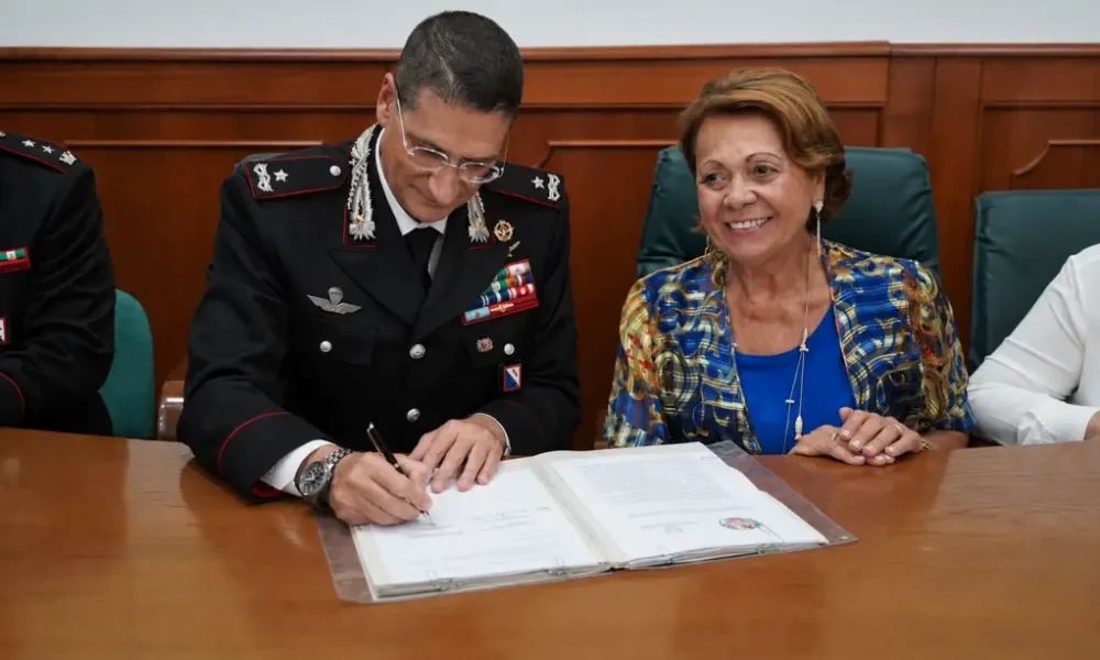 napoli carabinieri e cotulevi insieme contro la violenza da Puntomagazine.it napoli carabinieri e cotulevi insieme contro la violenza