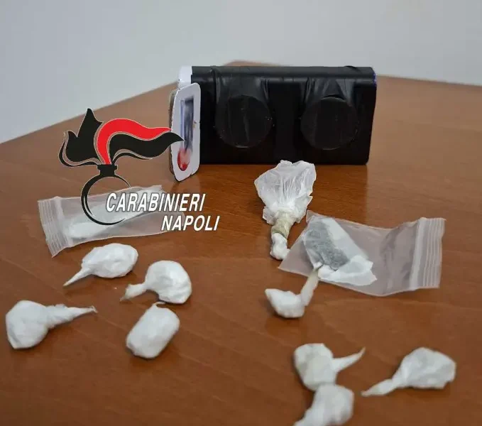 pusher minorenne a pozzuoli arrestato con un nascondiglio per la droga da Puntomagazine.it pusher minorenne a pozzuoli arrestato con un nascondiglio per la droga