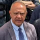 NAPOLI — È stato adottato il decreto ministeriale n. 142 del 21 luglio 2026, che stabilisce le disposizioni per le immissioni in ruolo del personale educativo relative all'anno scolastico 2026/2027. Il contingente autorizzato dal Ministero dell'Economia e delle Finanze, con nota del 20 luglio 2026, ammonta ad appena 79 unità su scala nazionale, che saranno successivamente ripartite tra le diverse province. Il numero, calcolato esclusivamente sulla base delle 79 cessazioni dal servizio previste per il prossimo anno scolastico, non tiene conto del fabbisogno reale del settore. A fronte di un organico complessivo pari a 2.224 posti, risultano infatti 624 posti vacanti, che continueranno a essere coperti attraverso il ricorso al personale precario, spesso impiegato da molti anni e, in numerosi casi, da oltre un decennio. «Ci troviamo davanti all'ennesima conferma di una politica di reclutamento che guarda solo al turn over e ignora il fabbisogno reale delle istituzioni educative», dichiara Ottavio De Luca, segretario regionale FLC CGIL Campania, il quale osserva che «79 posti su scala nazionale, a fronte di centinaia di vacanze nella sola Campania, significano precarietà prolungata per lavoratrici e lavoratori che da anni garantiscono il funzionamento di convitti ed educandati». La situazione, secondo la FLC CGIL, è resa ancora più grave dal fatto che in molte regioni le graduatorie a esaurimento risultano ormai esaurite, mentre dal 2000 non sono più stati banditi concorsi ordinari per il profilo di personale educativo. Nel frattempo non sono state previste procedure straordinarie di reclutamento, né strumenti derogatori analoghi alla cosiddetta mini call veloce, utilizzata per altri profili del comparto scuola. A questo si aggiunge una criticità strutturale che si trascina da anni: il calcolo dell'organico necessario a garantire pienamente l'offerta formativa dei convitti e degli educandati non corrisponde alle unità di personale effettivamente autorizzate. «Questa distanza tra fabbisogno reale e organico assegnato compromette la funzionalità organizzativa delle istituzioni educative», sottolinea De Luca, il quale aggiunge che la stessa distanza «aggrava i carichi di lavoro del personale, prolunga una condizione di precarietà ormai divenuta strutturale e limita le opportunità educative e formative offerte alle studentesse e agli studenti». Per il segretario regionale è necessario superare una politica di reclutamento fondata esclusivamente sul turn over e avviare un intervento organico che affronti il problema nel suo insieme. «Serve un piano straordinario di immissioni in ruolo — spiega De Luca — e l'indizione di nuove procedure concorsuali solo dopo aver stabilizzato tutto il personale precario con lunga esperienza di servizio». De Luca chiede inoltre una revisione dei criteri di determinazione dell'organico, «affinché esso risponda effettivamente alle esigenze dell'offerta formativa e al funzionamento dei convitti e degli educandati». La FLC CGIL Campania seguirà l'evoluzione della ripartizione provinciale del contingente autorizzato e annuncia che porterà la questione ai tavoli negoziali con l'amministrazione scolastica regionale.