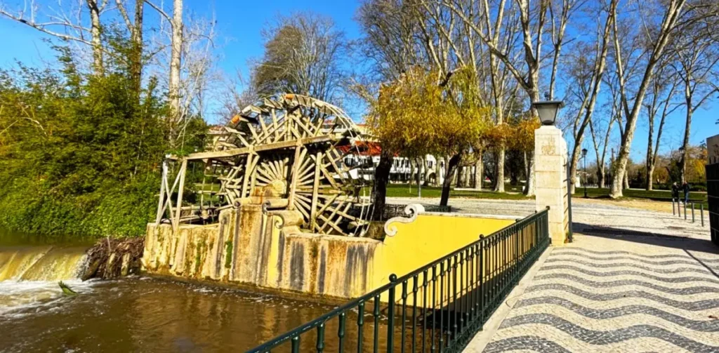 La vecchia Roda Idraulica sul fiume Nabao di Tomar - Foto Dominga Ciccarelli