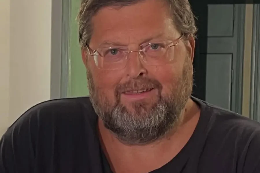 mario adinolfi dopo 14 ore di perquisizione sono innocente da Puntomagazine.it mario adinolfi dopo 14 ore di perquisizione sono innocente