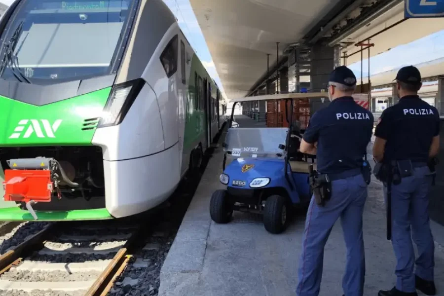 circumvesuviana al via le scorte della polfer sui treni per sorrento da Puntomagazine.it circumvesuviana al via le scorte della polfer sui treni per sorrento