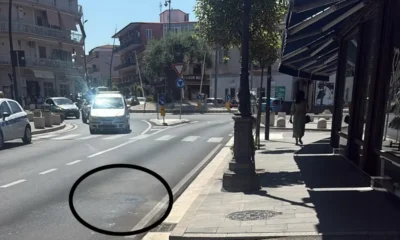 Qualiano - Via Santa Maria a Cubito - acqua sgorga dall'asfalto