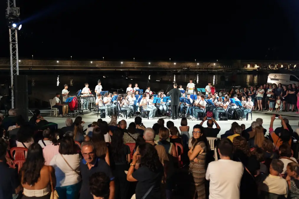 camerota inaugura nuovo porto turistico