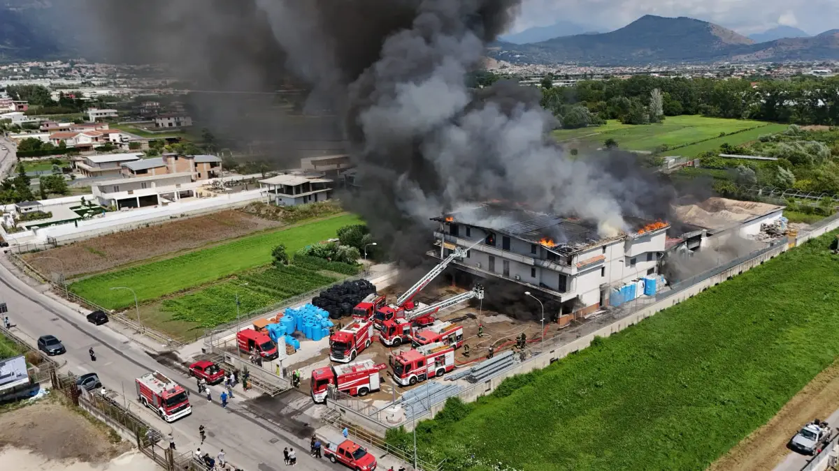incendio striano luglio 2026