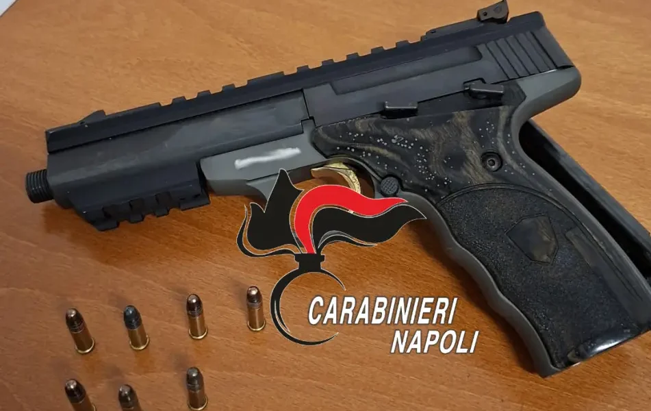 Pozzuoli Licola Pistola e munizioni