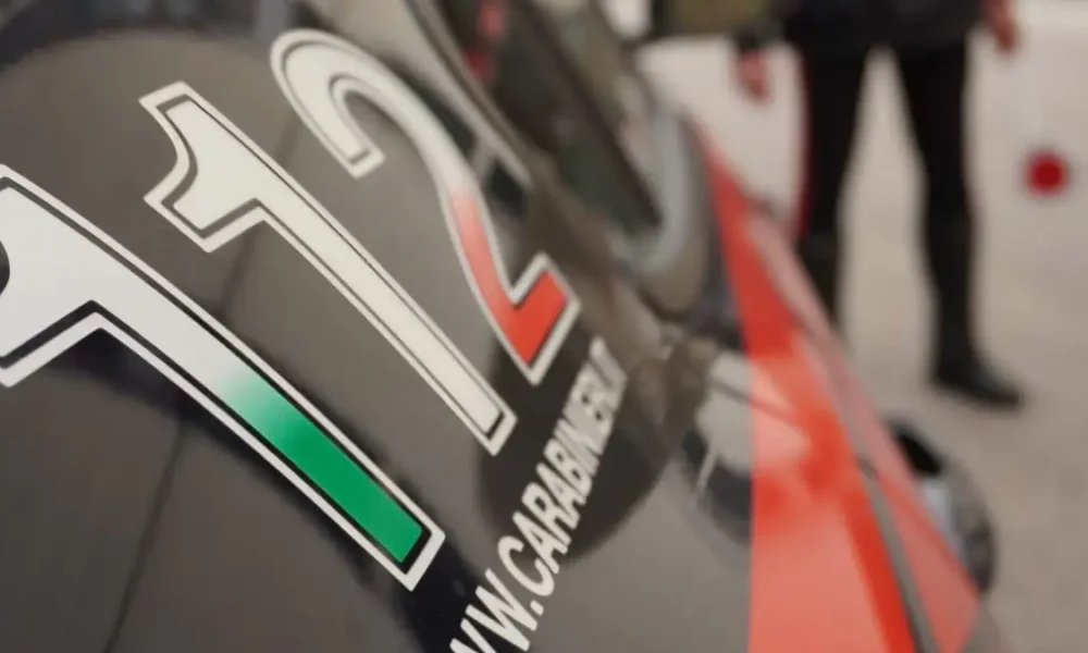 avella trovato con un coltello a scatto in auto denunciato 20enne da Puntomagazine.it avella trovato con un coltello a scatto in auto denunciato 20enne