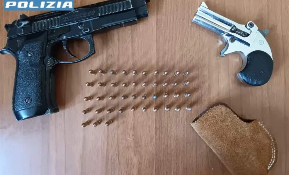 napoli poggioreale armi e munizioni in una cantina arrestato 62enne da Puntomagazine.it napoli poggioreale armi e munizioni in una cantina arrestato 62enne