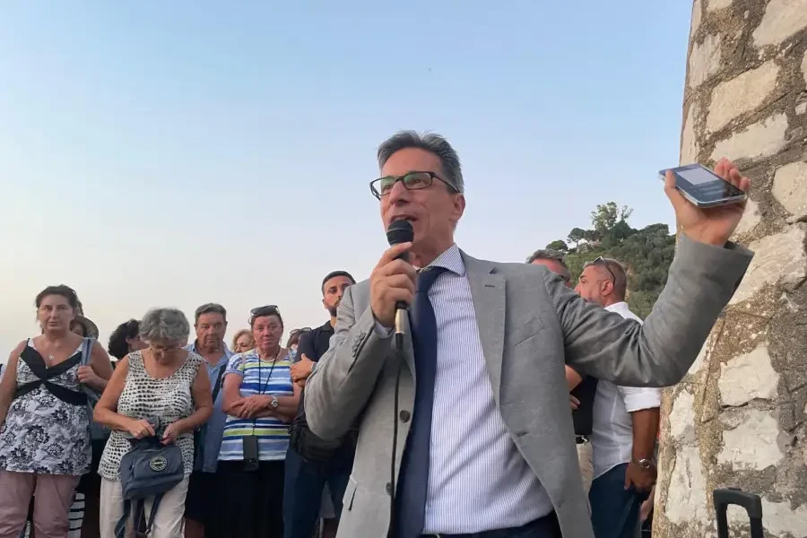marina di aequa mazzella autorit224 di bacino contro il comune da Puntomagazine.it marina di aequa mazzella autorit224 di bacino contro il comune