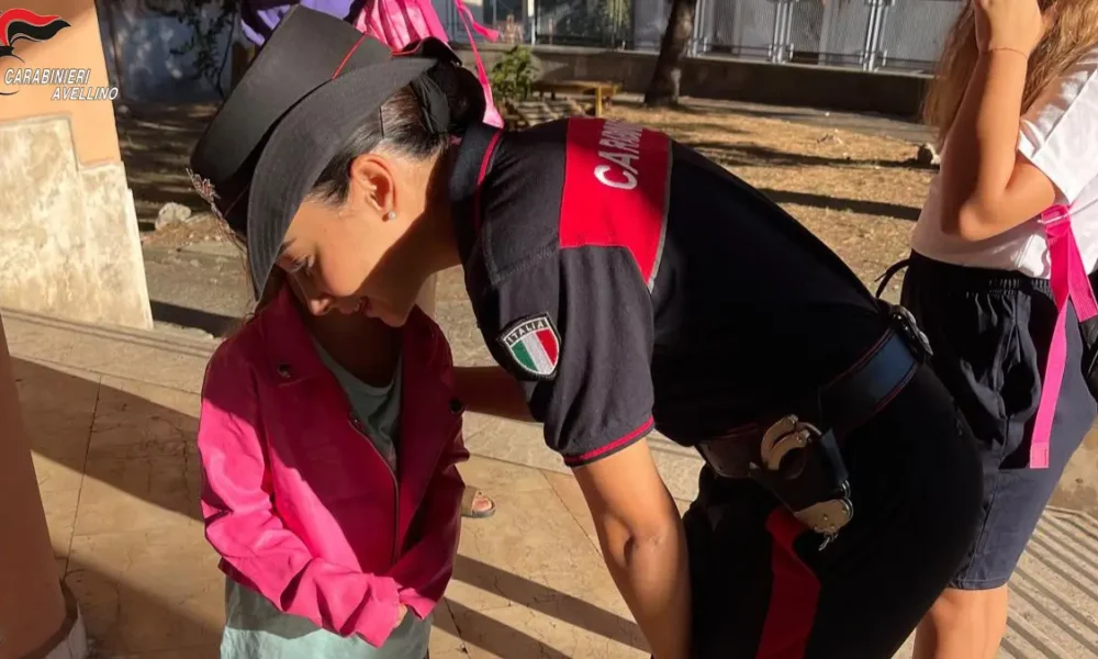 scuola al via in irpinia carabinieri davanti agli istituti per garantire sicurezza da Puntomagazine.it scuola al via in irpinia carabinieri davanti agli istituti per garantire sicurezza