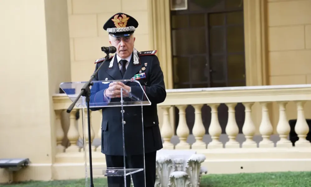 napoli il generale castello visita la legione carabinieri campania da Puntomagazine.it napoli il generale castello visita la legione carabinieri campania