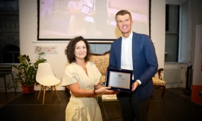 La scrittrice Pilar Quintana riceve il Premio IILA Letteratura dal Segretario Generale dell’IILA, Giorgio Silli