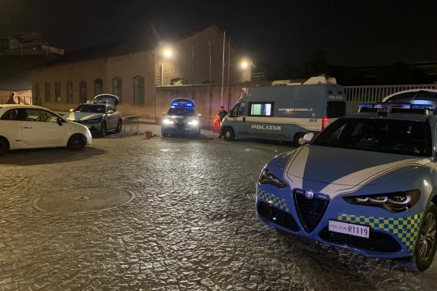 coroglio controlli della polizia 4 conducenti denunciati da Puntomagazine.it coroglio controlli della polizia 4 conducenti denunciati