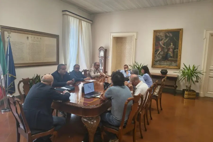 benevento parcheggi e centro storico tavolo al comune da Puntomagazine.it benevento parcheggi e centro storico tavolo al comune